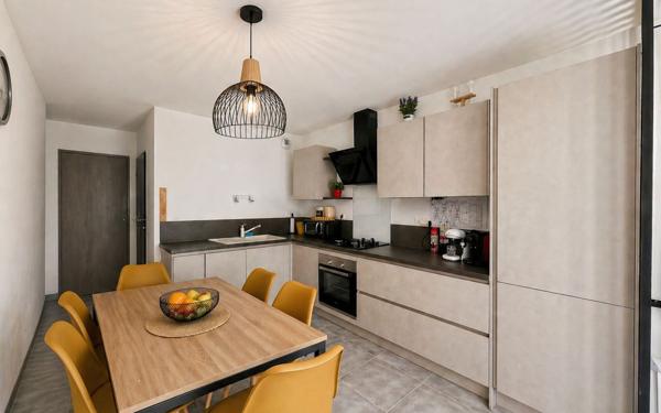 Appartement à vendre    3 pièces • 61 m2 Béziers