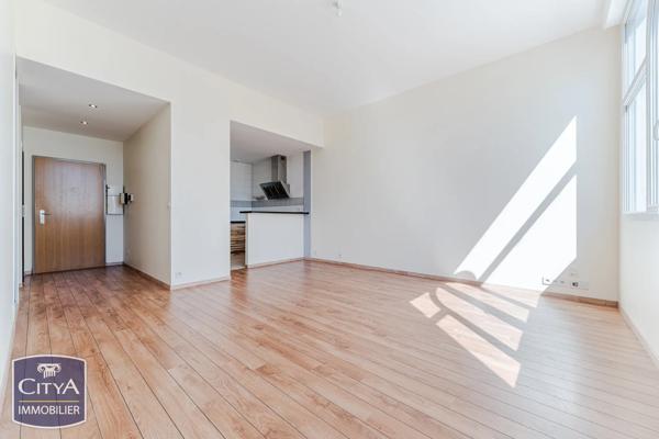 Appartement à vendre 2 pièces 55m² Tours (37000)