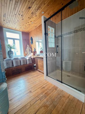 Appartement 3 pièce(s) 2 chambre(s) 113 m²