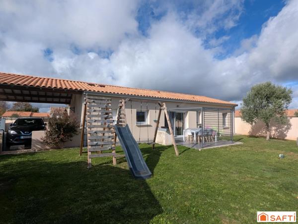 Maison récente et fonctionnelle à Vouillé bourg
