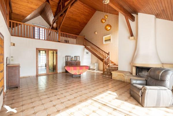 Maison à vendre |  Viella |  4 pièces | 185 m²