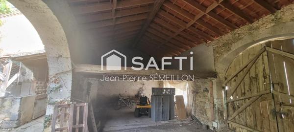 Maison 185 M² cour intérieure, 4 chambres, dépendance