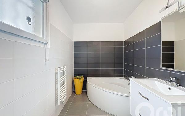 Maison à vendre    6 pièces •  Canohès