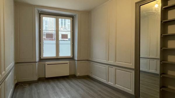 SOUS OFFRE ! LA ROCHELLE - CENTRE VILLE - STUDIO EN EXCLUSIVITE  La rochelle