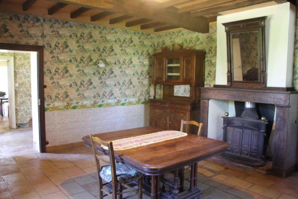Ancien corps de ferme à rafraîchir