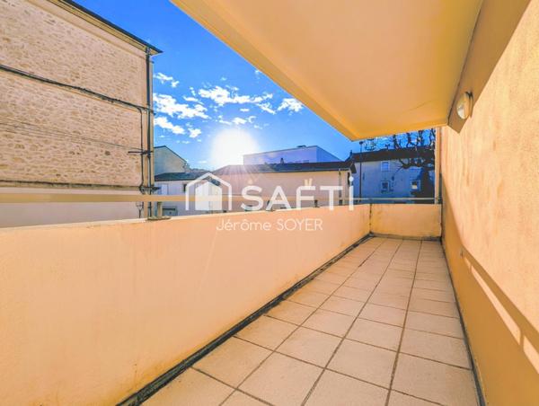 APPARTEMENT T3 AVEC BALCON, BOX ET ASCENCEUR