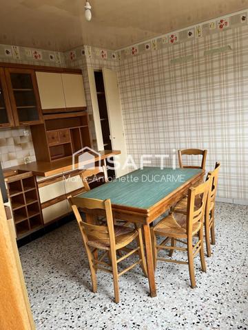 Grande maison , de 154 m2, beaucoup de potentiel