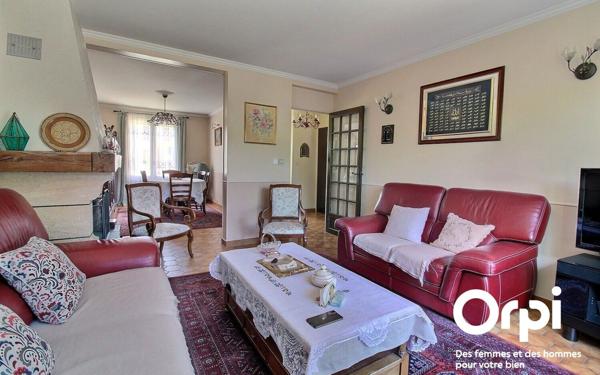 Maison à vendre    5 pièces •  Montigny-le-Bretonneux