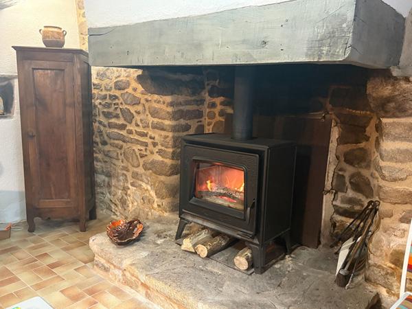 Maison en pierres pleine de charme ? Campagne de Malansac - Vie de plain-pied