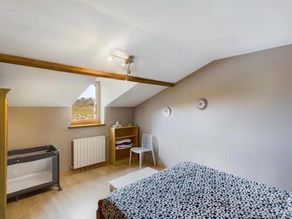 Propriété de campagne avec gîtes et piscine