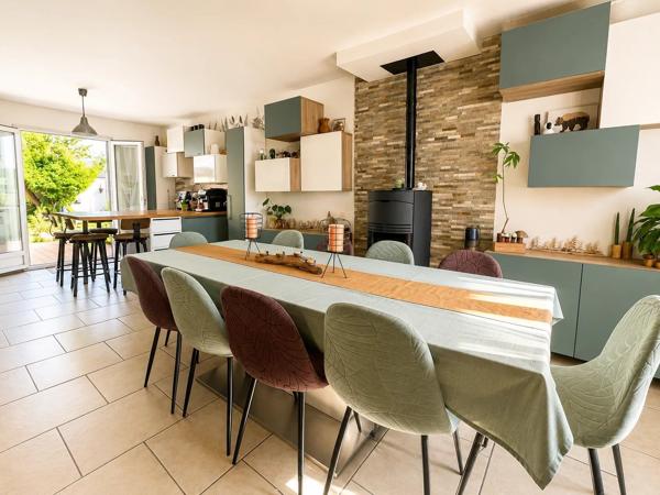 Vente                                                      Maison
                        
                     6 pièces                      130 m2                     à Tournan-en-Brie