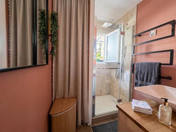 Vente                                                      Maison
                        
                     6 pièces                      130 m2                     à Tournan-en-Brie