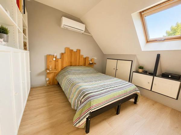 Vente                                                      Maison
                        
                     6 pièces                      130 m2                     à Tournan-en-Brie