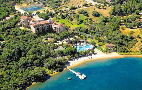 Pianottoli-Caldarello (20131) Spacieux T4C 106m² avec terrasse – Résidence de standing en bord de mer