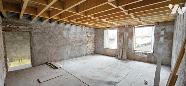 immeuble mixte commerce et habitation à rénover