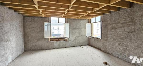 immeuble mixte commerce et habitation à rénover