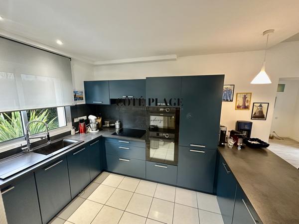 Royan (17200) Maison contemporaine avec terrasses – Pontaillac, Royan au prix de 583 000 € HAI