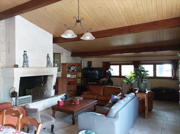 Maison ville, 4100 m² terrain