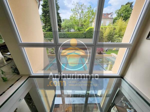 Vente                                                      Propriété
                        
                     10 pièces                      260 m2                     à Brunoy
