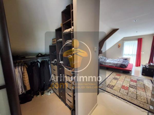 Vente                                                      Propriété
                        
                     10 pièces                      260 m2                     à Brunoy
