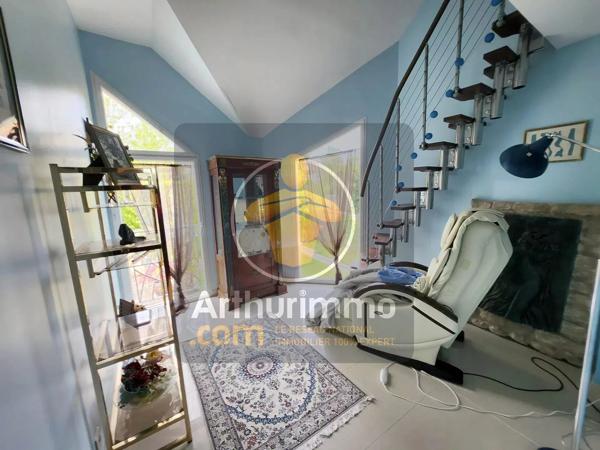 Vente                                                      Propriété
                        
                     10 pièces                      260 m2                     à Brunoy