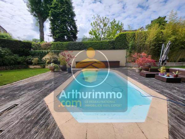 Vente                                                      Propriété
                        
                     10 pièces                      260 m2                     à Brunoy