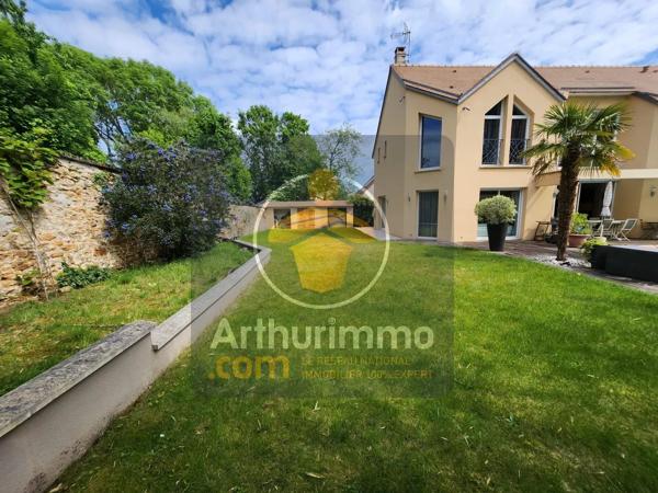 Vente                                                      Propriété
                        
                     10 pièces                      260 m2                     à Brunoy