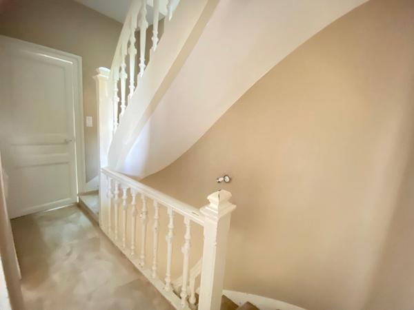 Nantes/Monselet - Maison  en impasse au coeur du centre Ville en sus garage