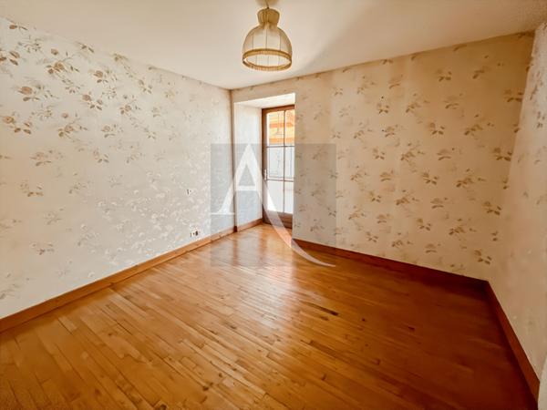 Belle maison de campagne en pierre avec piscine !