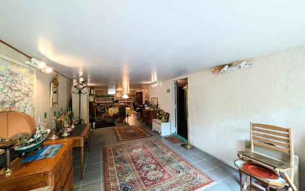 Maison à vendre    7 pièces • 247,70 m2 Mont-Saint-Aignan