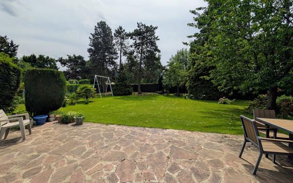 Maison à vendre    7 pièces • 247,70 m2 Mont-Saint-Aignan