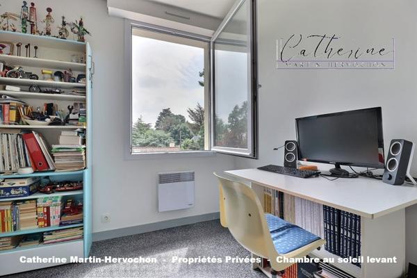 T3 duplex dans un écrin de verdure - Petit aperçu mer - Grand garage - Charme et volumes