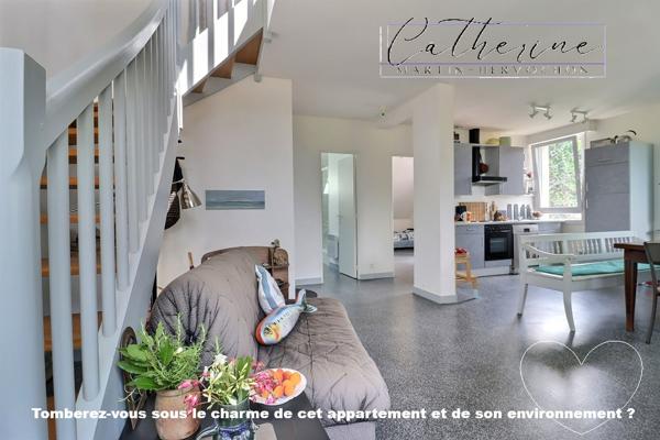 T3 duplex dans un écrin de verdure - Petit aperçu mer - Grand garage - Charme et volumes