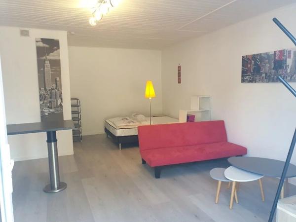 Location                                                      Appartement
                        
                     1 pièces                      26 m2                     à Saint-Sébastien-sur-Loire
