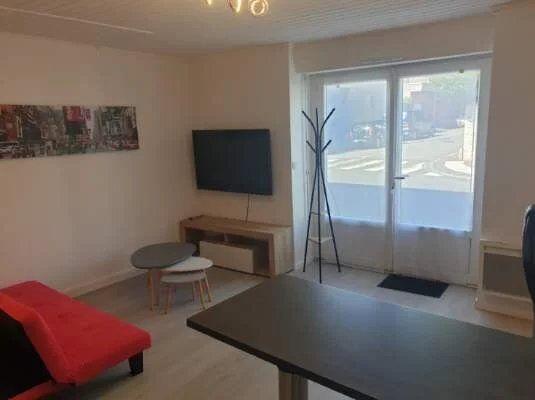 Location                                                      Appartement
                        
                     1 pièces                      26 m2                     à Saint-Sébastien-sur-Loire