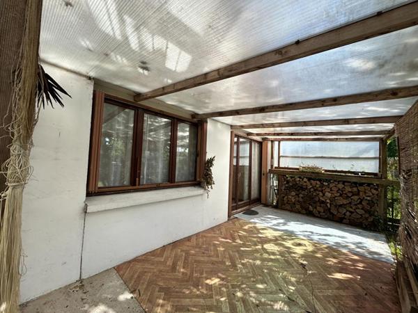 CHARS. PROCHE GARE SNCF POUR PARIS SAINT-LAZARE