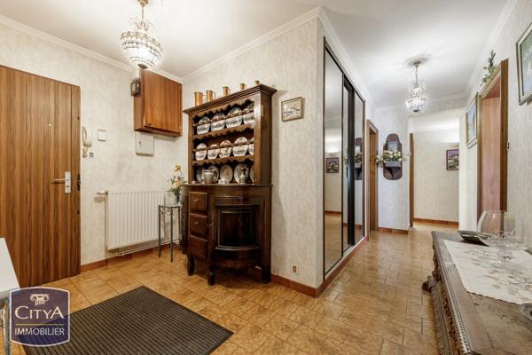 Immeuble à vendre 422m² Mandeure (25350)
