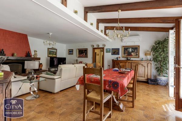 Immeuble à vendre 422m² Mandeure (25350)