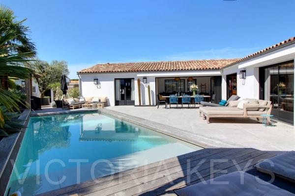 Villa à vendre avec piscine - Le Bois Plage en Ré