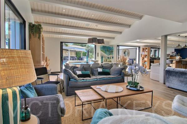 Villa à vendre avec piscine - Le Bois Plage en Ré