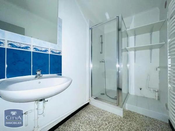 Appartement à louer 3 pièces 56.68m² Sorgues (84700)