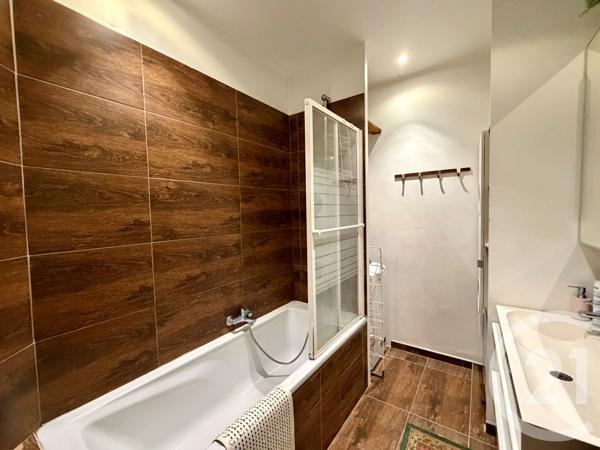 Appartement F5 à vendre  4 pièces - 96,61 m2 TOULON - 83