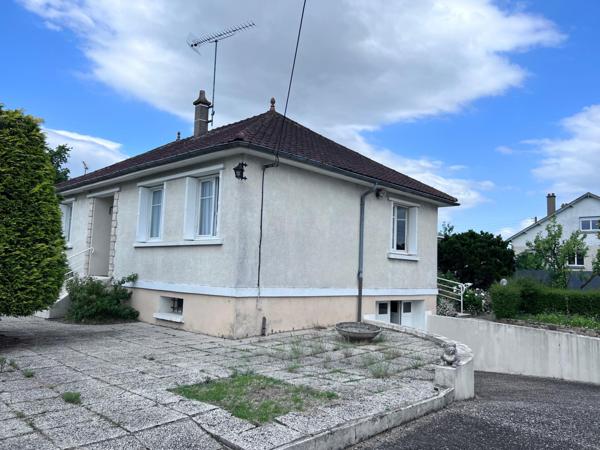 Grand Pavillon de 130 M2 dans le centre 4 CHAMBRES