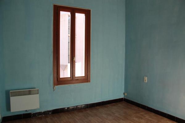 APPARTEMENT AVEC TERRASSE AU 1ER ETAGE - CLIMATISATION
