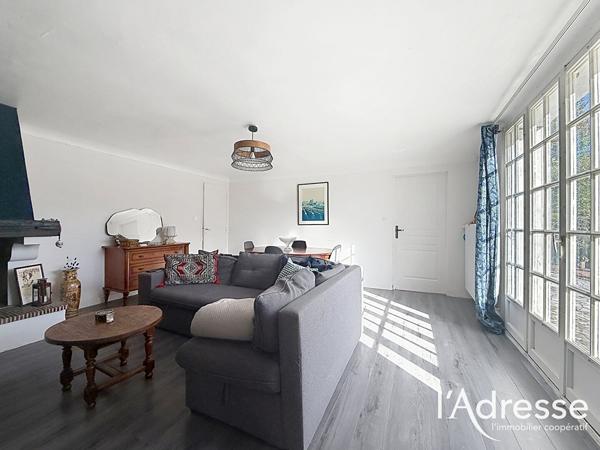 SAINT-AVERTIN - CANGÉ - Maison à rénover 90 m² avec terrain de 760 m², garages