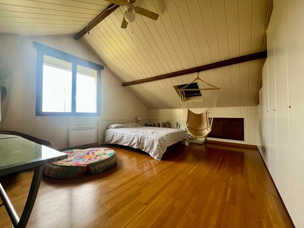 Maison 8 pièces 199 m² avec piscine ? Château-Thierry, secteur Buisson