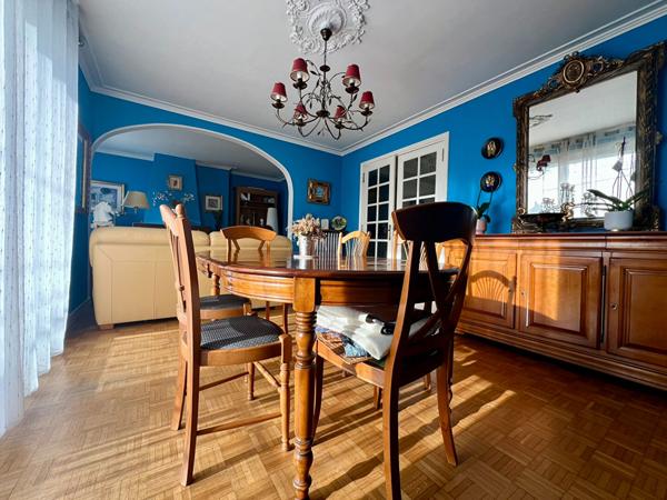 Maison 8 pièces 199 m² avec piscine ? Château-Thierry, secteur Buisson