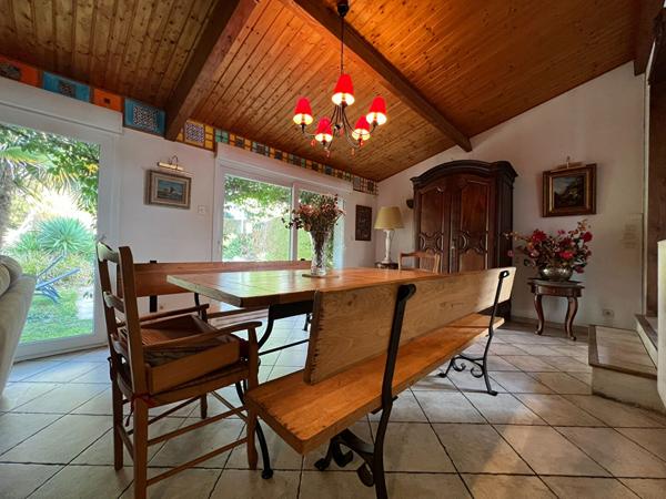 Maison 8 pièces 199 m² avec piscine ? Château-Thierry, secteur Buisson