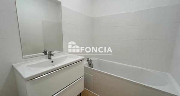 Location Appartement 2 pièces 46 m² - Toulon 83000