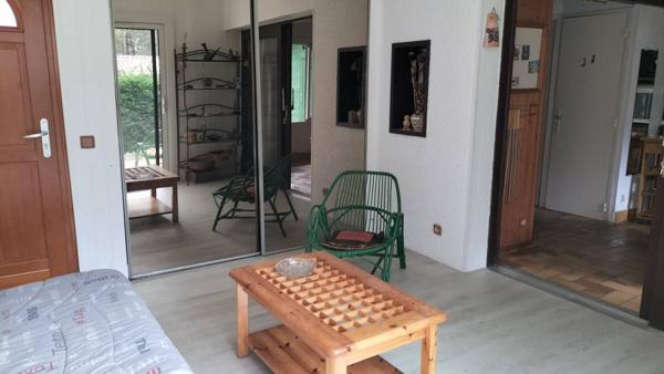 Charmant pavillon au coeur du Golf dans un cadre naturel privilégié